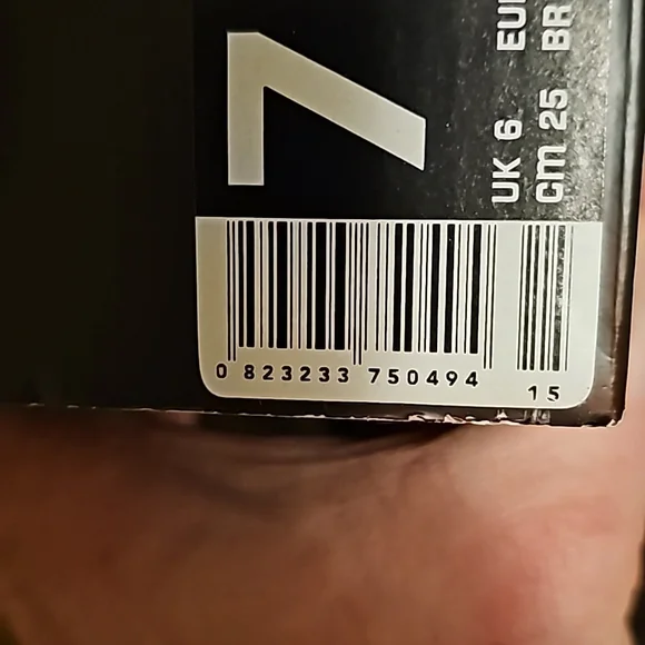 Air jordan 11 retro low gg youth 7 unisex - Picture 3 of 3